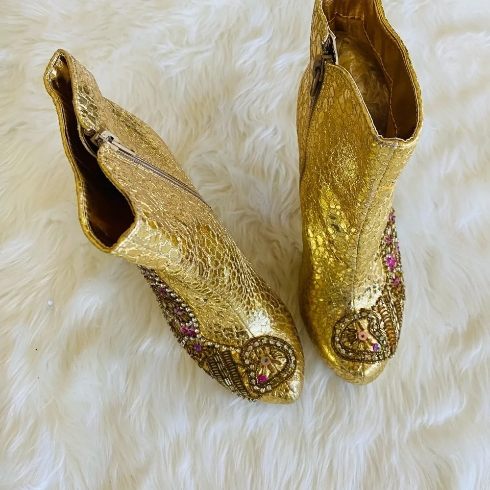 Celeste jewel embellished gold snakeskin stiletto bootie, Sz. 7